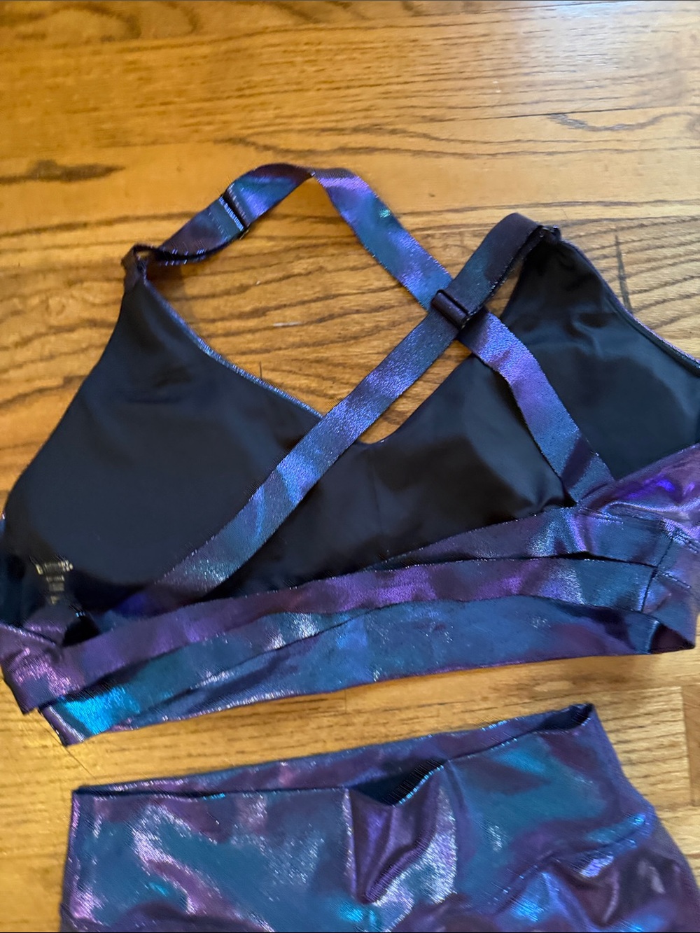 Iridescent Purple Active Leggings and Sports Bra Set - Picture 6 of 7